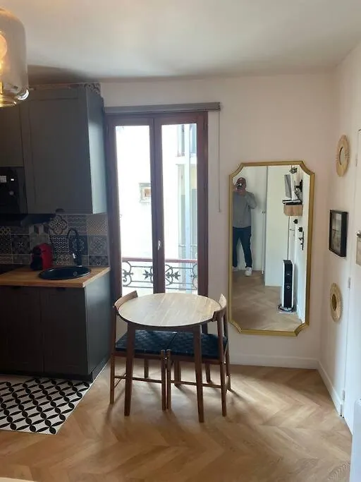 The Place To Be In Apartman
