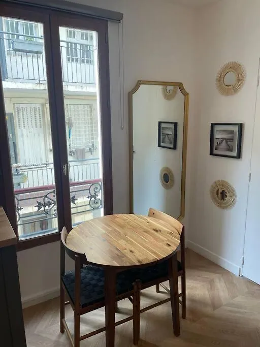 The Place To Be In Apartment