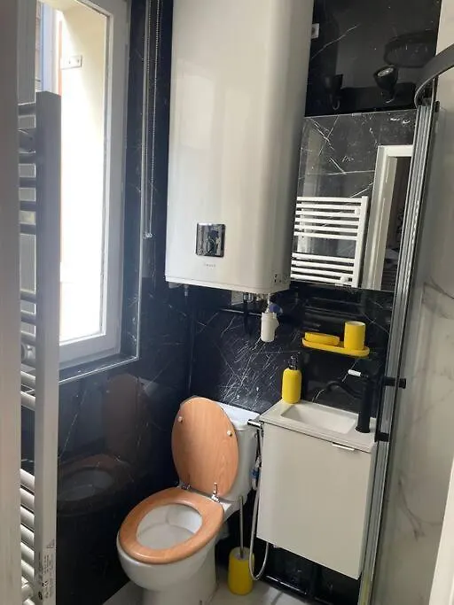 Apartman The Place To Be In *