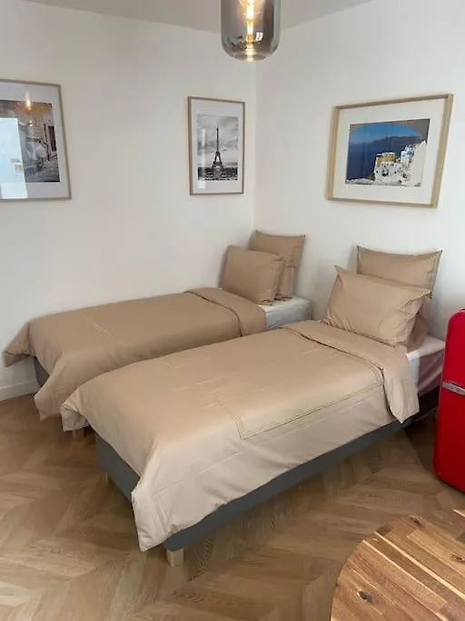 The Place To Be In Apartman Párizs